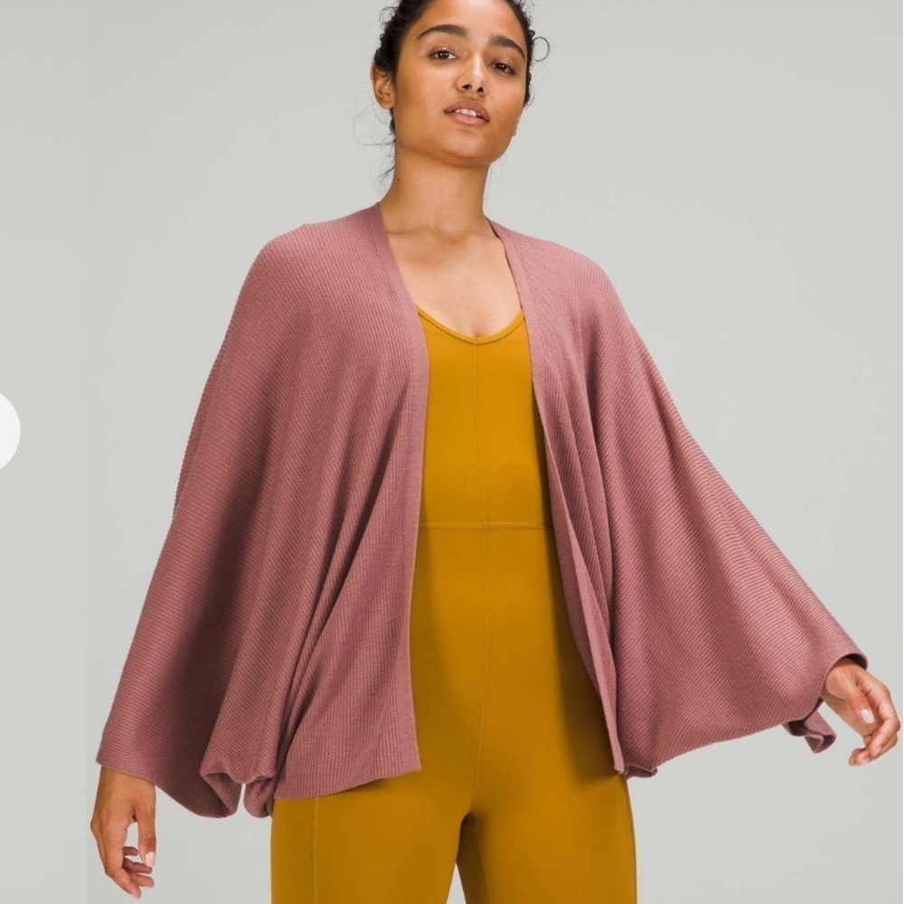 Lululemon Cashlu Knit Textured Wrap
Spiced Chai small